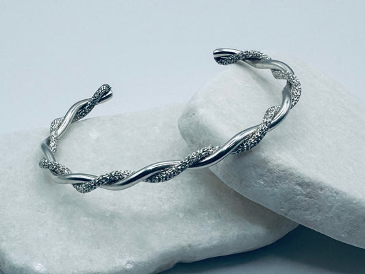 Silver Sparkle Twist