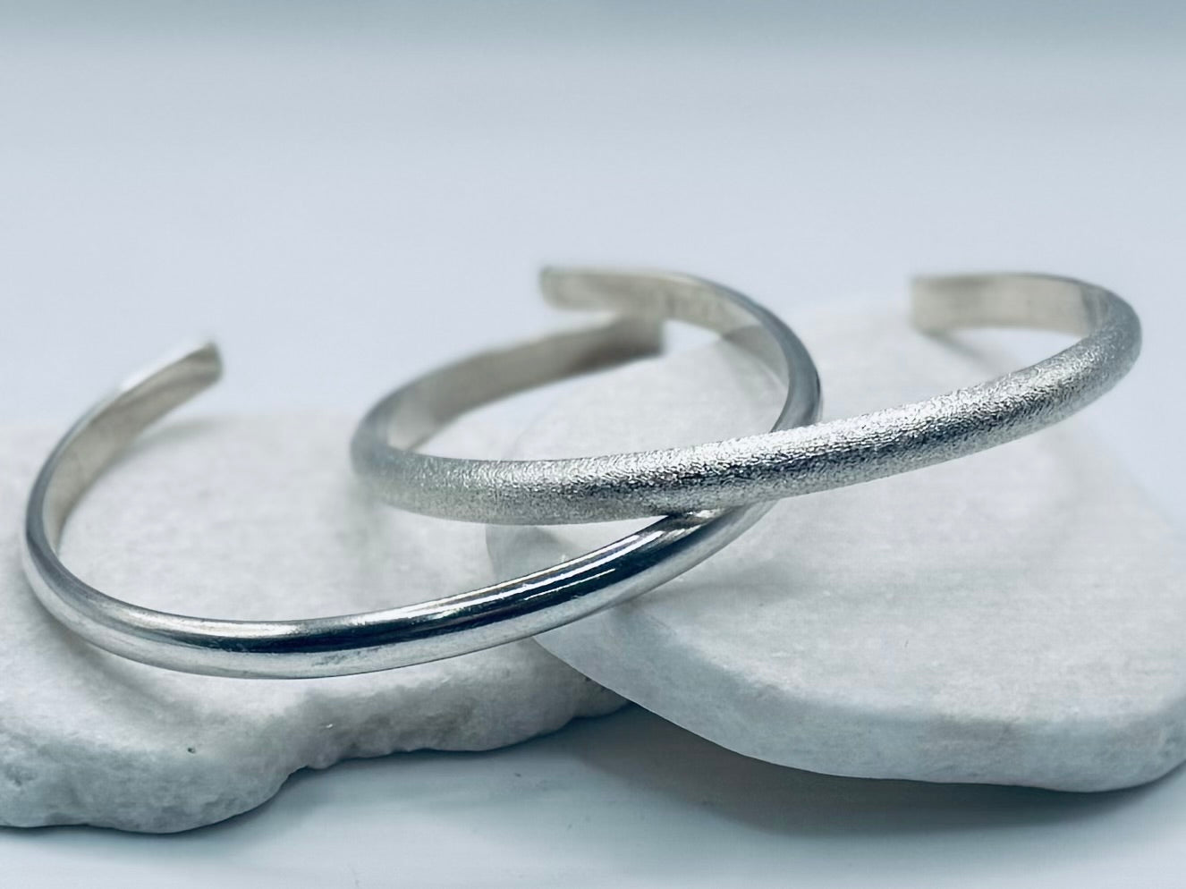 Silver Frosted Chunky Half Round