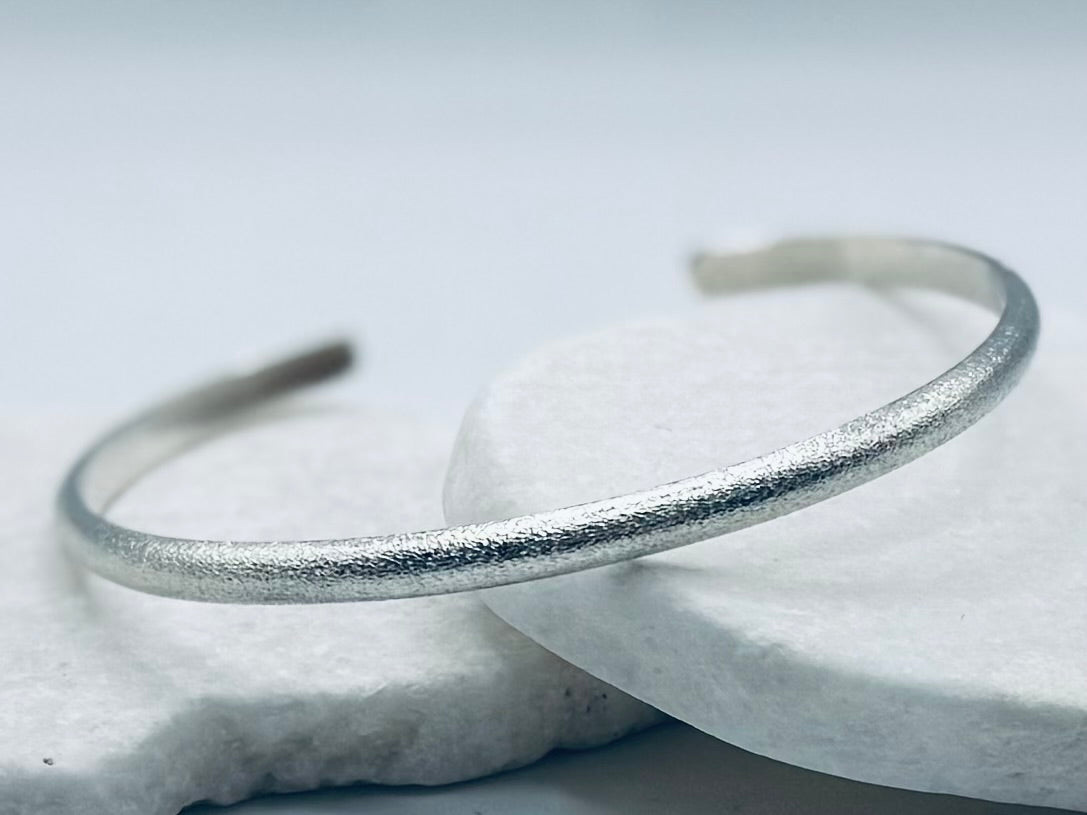 Silver Frosted Thick Half Round