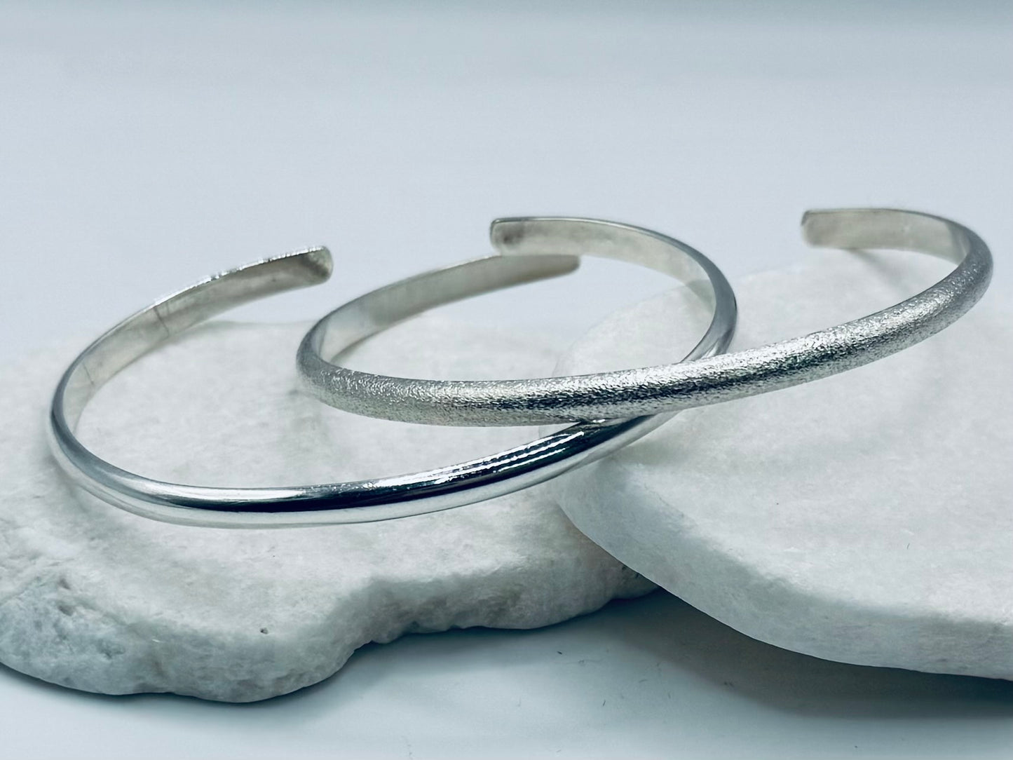 Silver Frosted Thick Half Round