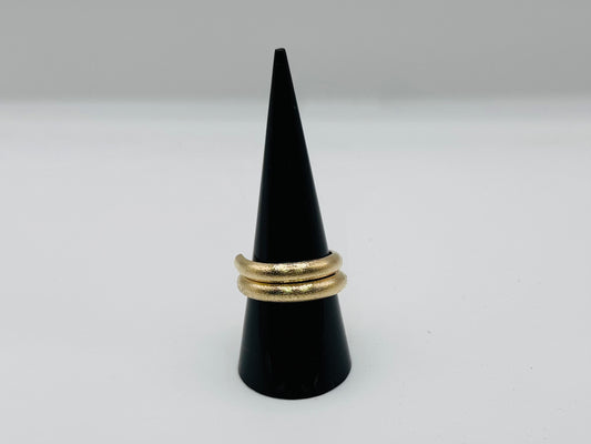 Gold Frosted Hay Ring